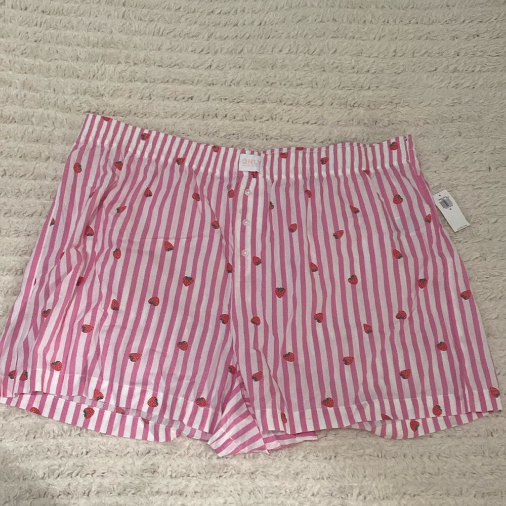 NWT Old Navy Striped Strawberry Boxers - Size XL 🍓